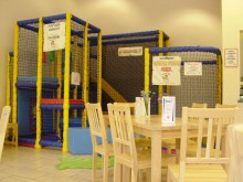 CafÃ© indoor play area â€“ safe & child friendly